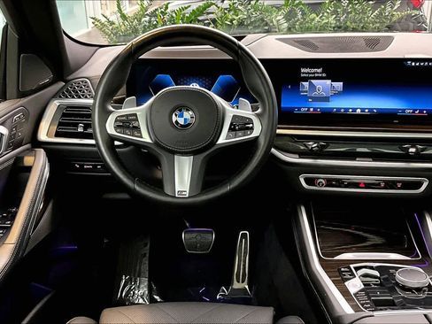 Used 2025 BMW X6 xDrive40i image 5
