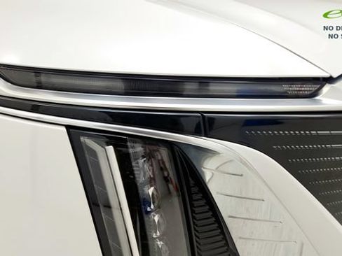 Used 2024 Cadillac Lyriq Tech RWD image 22