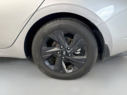 Used 2022 Hyundai Elantra SEL FWD image 37