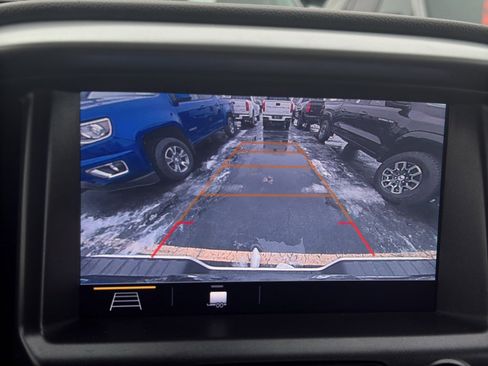 Used 2020 Chevrolet Colorado LT w/ Luxury Package image 21