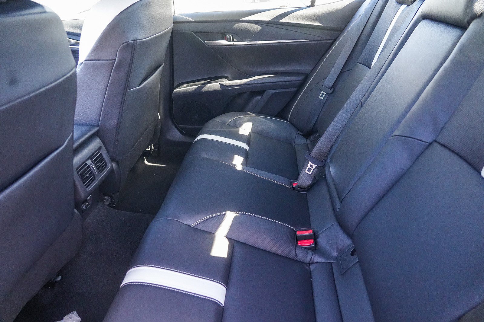 New 2026 Toyota Camry SE FWD image 21