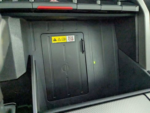 Used 2024 Toyota Sequoia Limited image 20