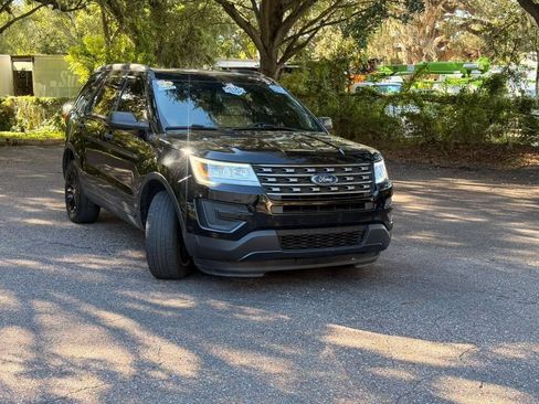 Used 2016 Ford Explorer 4WD image 3