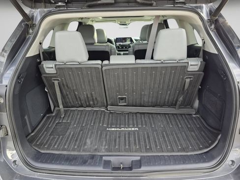 Used 2021 Toyota Highlander Platinum AWD/4WD image 29