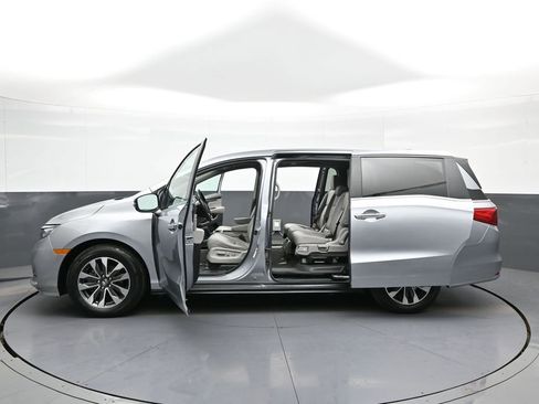 Certified 2023 Honda Odyssey EX-L image 45