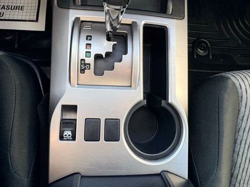 Used 2018 Toyota 4Runner SR5 image 25