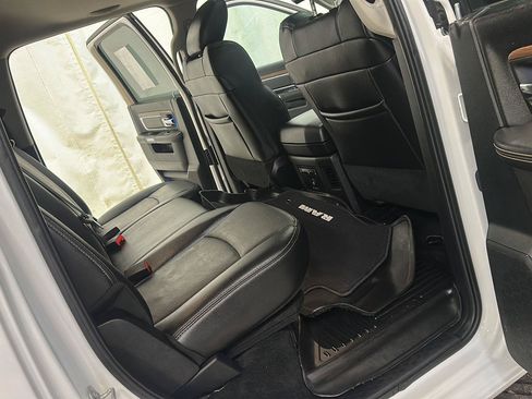 Used 2017 RAM 1500 Laramie w/ Convenience Group AWD/4WD image 34