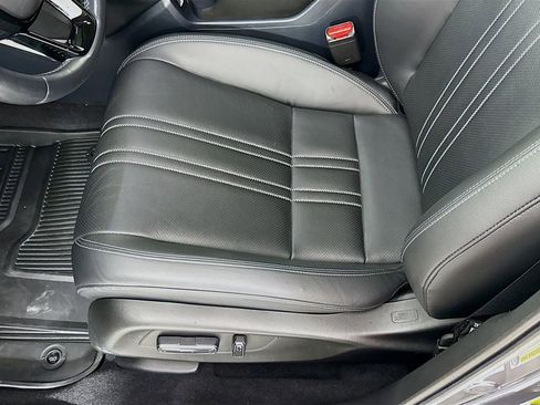 Used 2023 Honda HR-V EX-L image 19