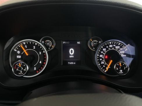 Used 2019 RAM 3500 Tradesman image 27