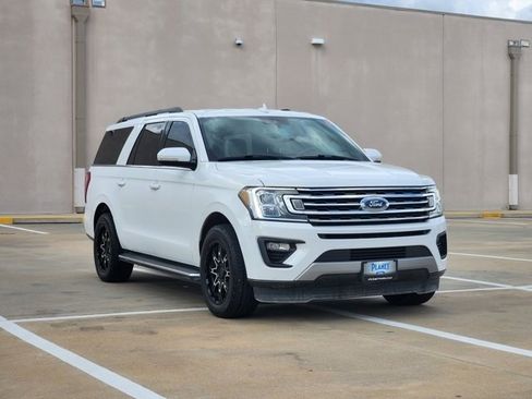 Used 2019 Ford Expedition Max XLT w/ Equipment Group 202A image 3