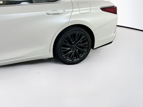 Used 2019 Lexus ES 350 w/ Premium Package FWD image 30