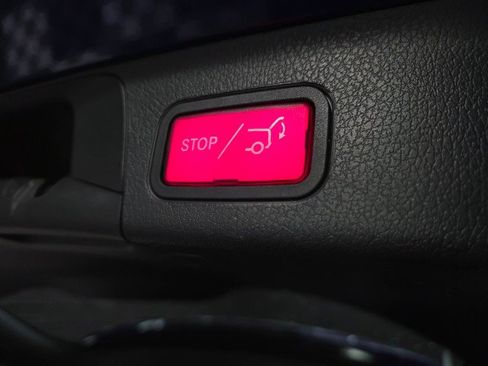 Used 2021 Mercedes-Benz GLB 250 image 38