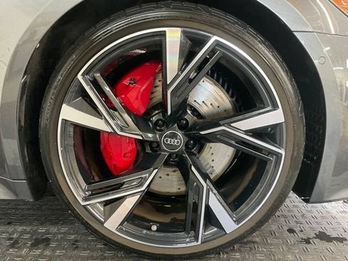 Used 2022 Audi RS 6 AWD/4WD image 4