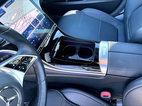 Used 2022 Mercedes-Benz C 300 4MATIC Sedan image 15