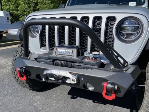 Used 2023 Jeep Wrangler Unlimited Rubicon w/ LED Lighting Group AWD/4WD image 39