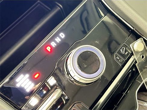 Used 2023 Jeep Grand Cherokee 4WD 4xe image 16