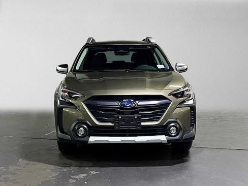 Used 2025 Subaru Outback Touring XT AWD/4WD image 8