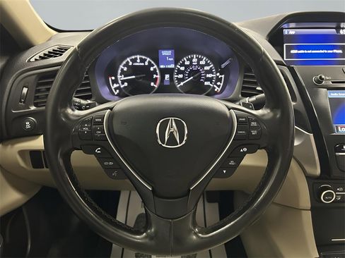 Used 2017 Acura ILX w/ Premium Package image 13