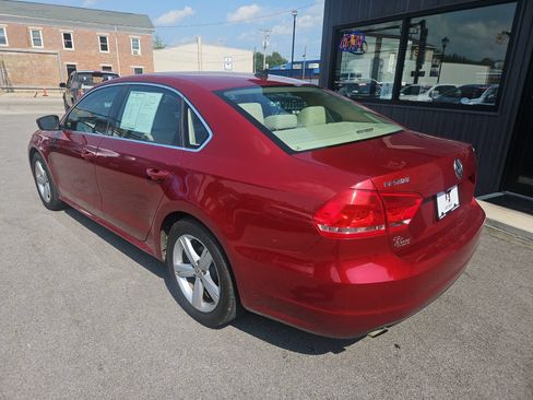Used 2015 Volkswagen Passat 1.8T Limited Edition FWD image 4