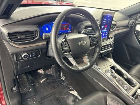 Used 2022 Ford Explorer Platinum w/ Technology Package AWD/4WD image 26
