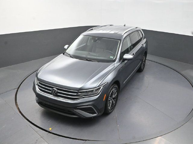 Used 2024 Volkswagen Tiguan Wolfsburg Edition FWD image 25