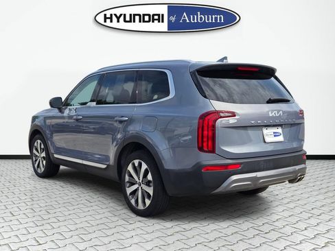 Used 2022 Kia Telluride S FWD image 9