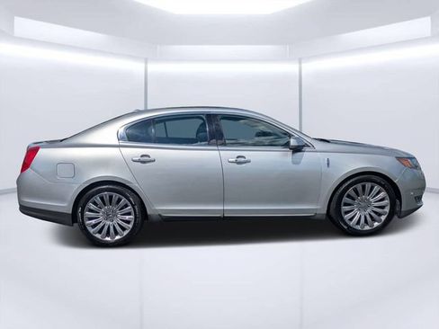 Used 2013 Lincoln MKS FWD image 2
