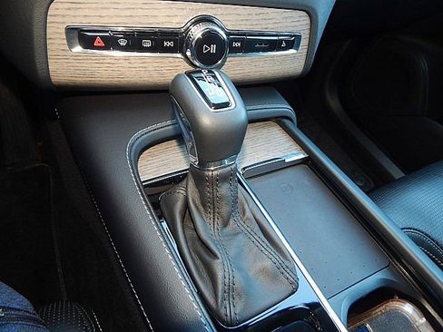 Certified 2022 Volvo XC90 T6 Inscription image 24