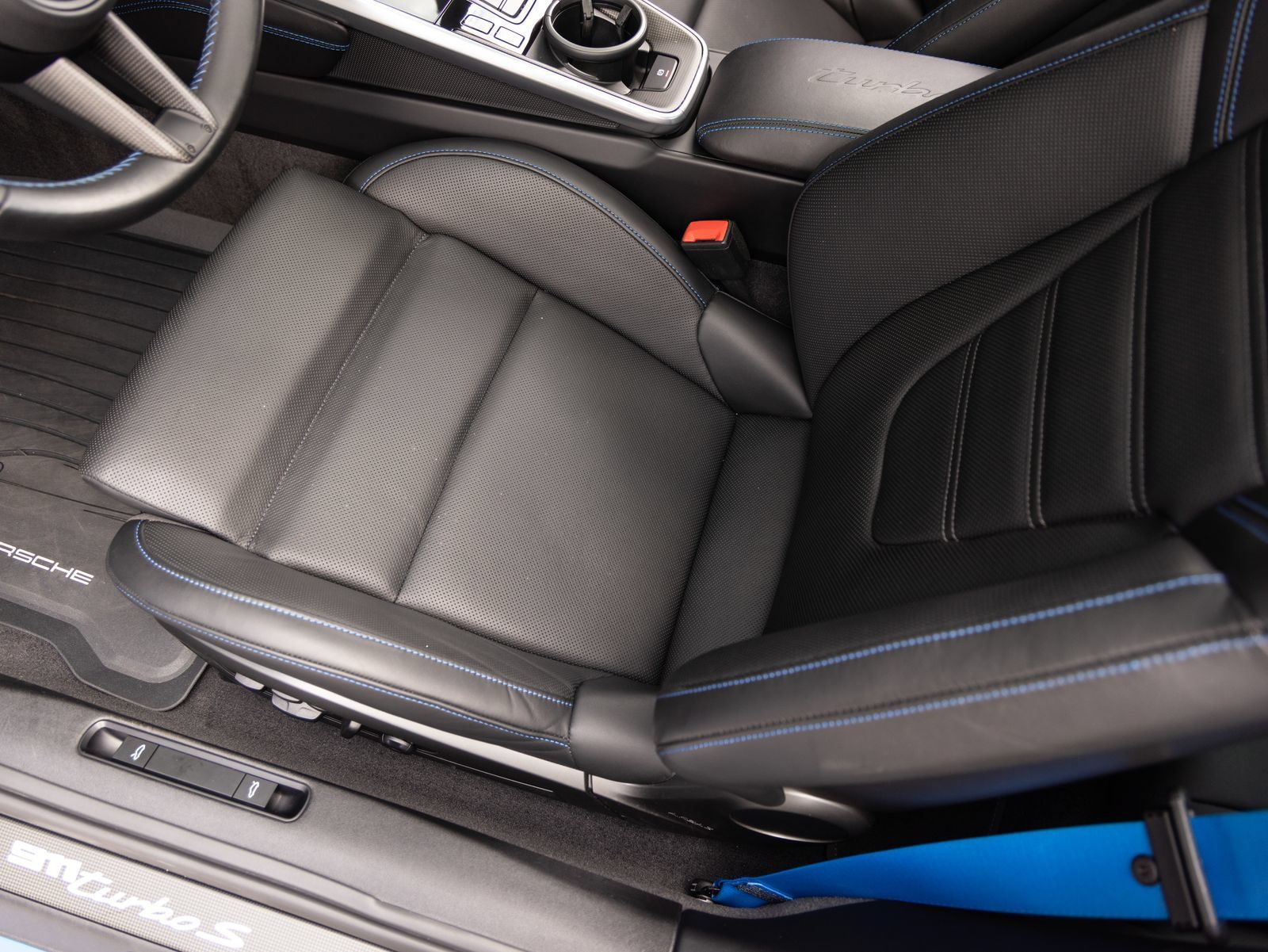Certified 2022 Porsche 911 Turbo S AWD/4WD image 23