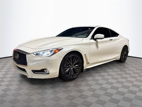Used 2022 INFINITI Q60 3.0t Luxe w/ Style Package image 4