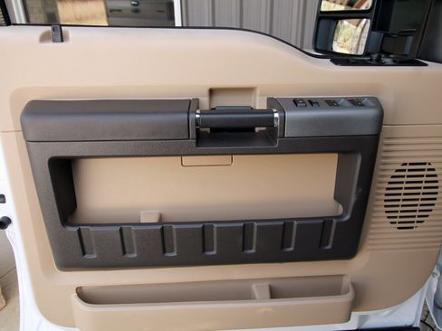 Used 2011 Ford F250 Lariat w/ Lariat Ultimate Pkg image 17
