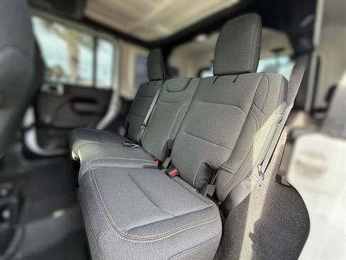 Used 2025 Jeep Wrangler Unlimited Sport AWD/4WD image 11