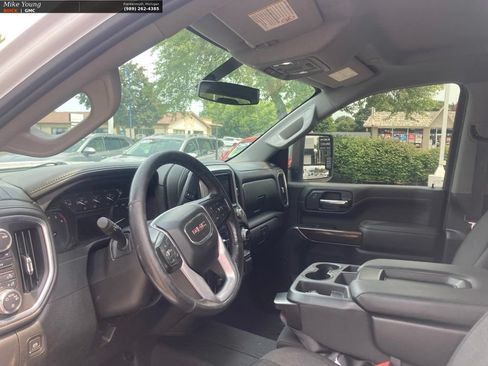Used 2022 GMC Sierra 2500 SLE w/ SLE Value Package; AWD/4WD image 19