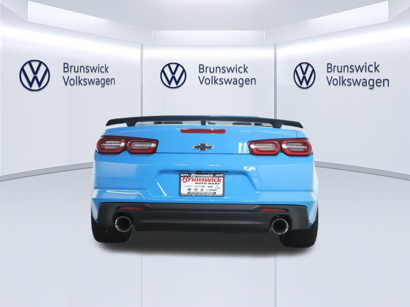 Used 2022 Chevrolet Camaro LT RWD image 43