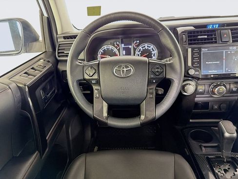 Used 2020 Toyota 4Runner TRD Off-Road Premium w/ Moonroof Package AWD/4WD image 20