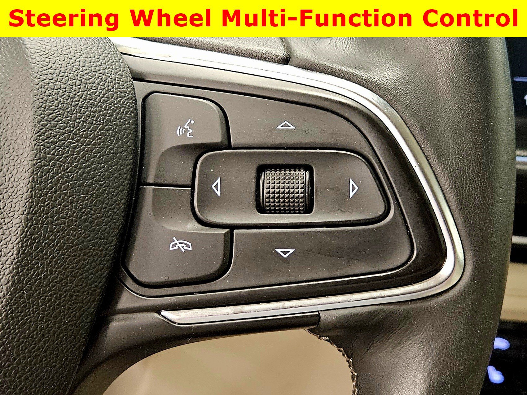Used 2021 Buick Envision Essence FWD image 32