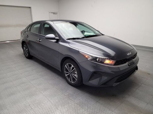 Used 2024 Kia Forte LXS image 13