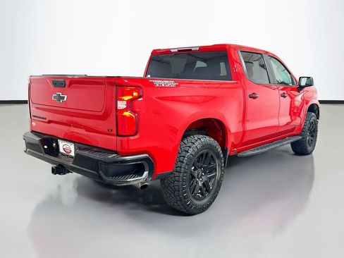 Used 2024 Chevrolet Silverado 1500 LT Trail Boss w/ LPO, Dark Essentials Package AWD/4WD image 4
