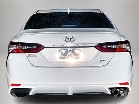 Used 2024 Toyota Camry SE image 6