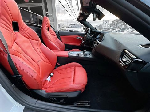 Certified 2022 BMW Z4 sDrive30i w/ Premium Package 2 image 25