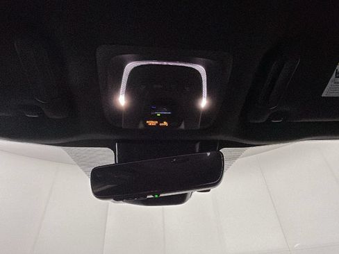Used 2023 Subaru Solterra AWD image 27