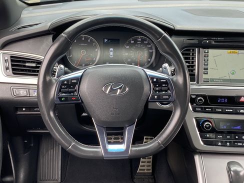 Used 2017 Hyundai Sonata Limited 2.0T FWD image 10