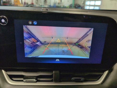 Used 2025 Chevrolet Equinox LT image 15