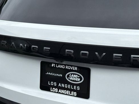New 2026 Land Rover Range Rover Long Wheelbase SE AWD/4WD image 18