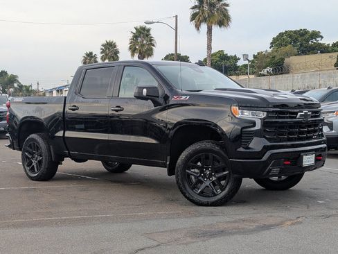 New 2026 Chevrolet Silverado 1500 LT Trail Boss w/ LT Trail Boss Premium Package AWD/4WD image 2