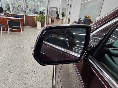 Used 2019 Chevrolet Traverse LT FWD image 40