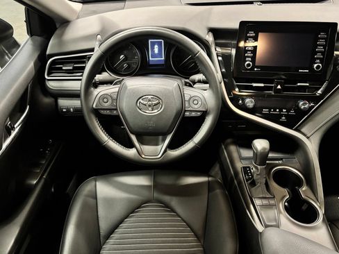 Used 2024 Toyota Camry SE FWD image 12