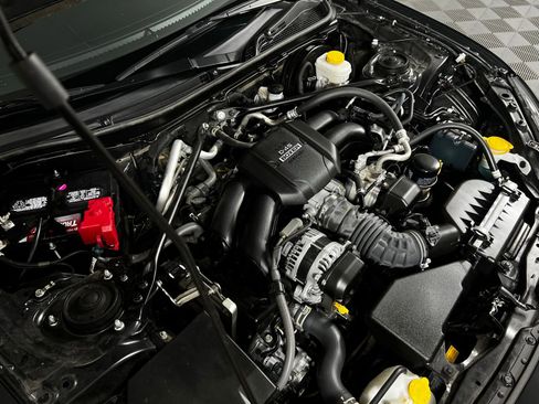 Certified 2023 Toyota GR86 Premium image 10