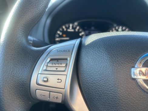 Used 2016 Nissan Altima 2.5 S w/ Power Driver Seat Package image 17