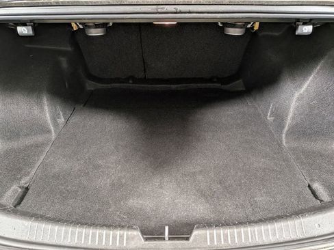 Used 2017 Chevrolet Malibu LT w/ Leather Package image 10